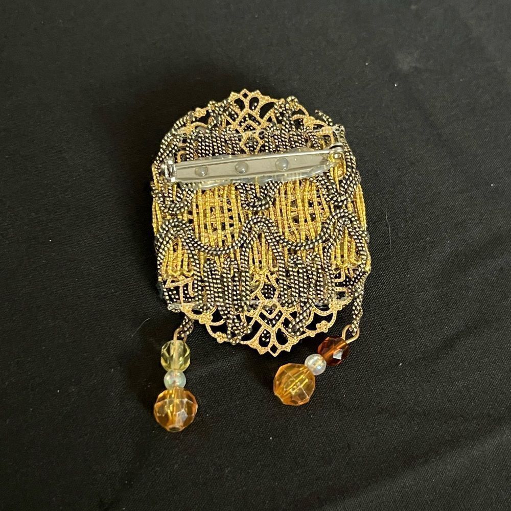 Brooch - Picture 2 of 3